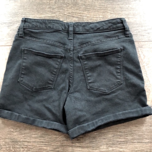 UNIVERSAL THREAD BLK HIGH RISE MIDI SHORTS 2/26R - Picture 2 of 8